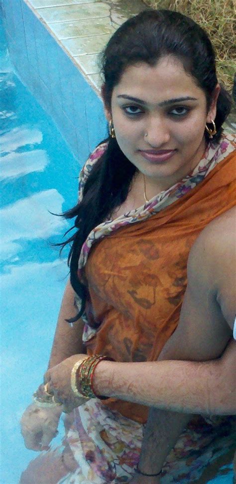 desi nude imeges|Desi Nude Pic